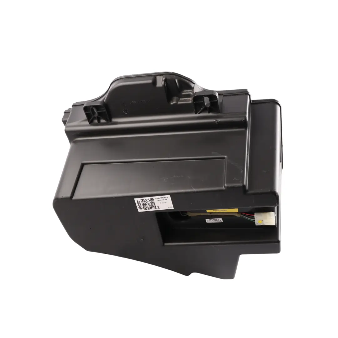 Range Rover Vogue L322 Subwoofer Speaker Harman Kardon - SKU AH42-18808-CA - Part number AH42-18808-CA
