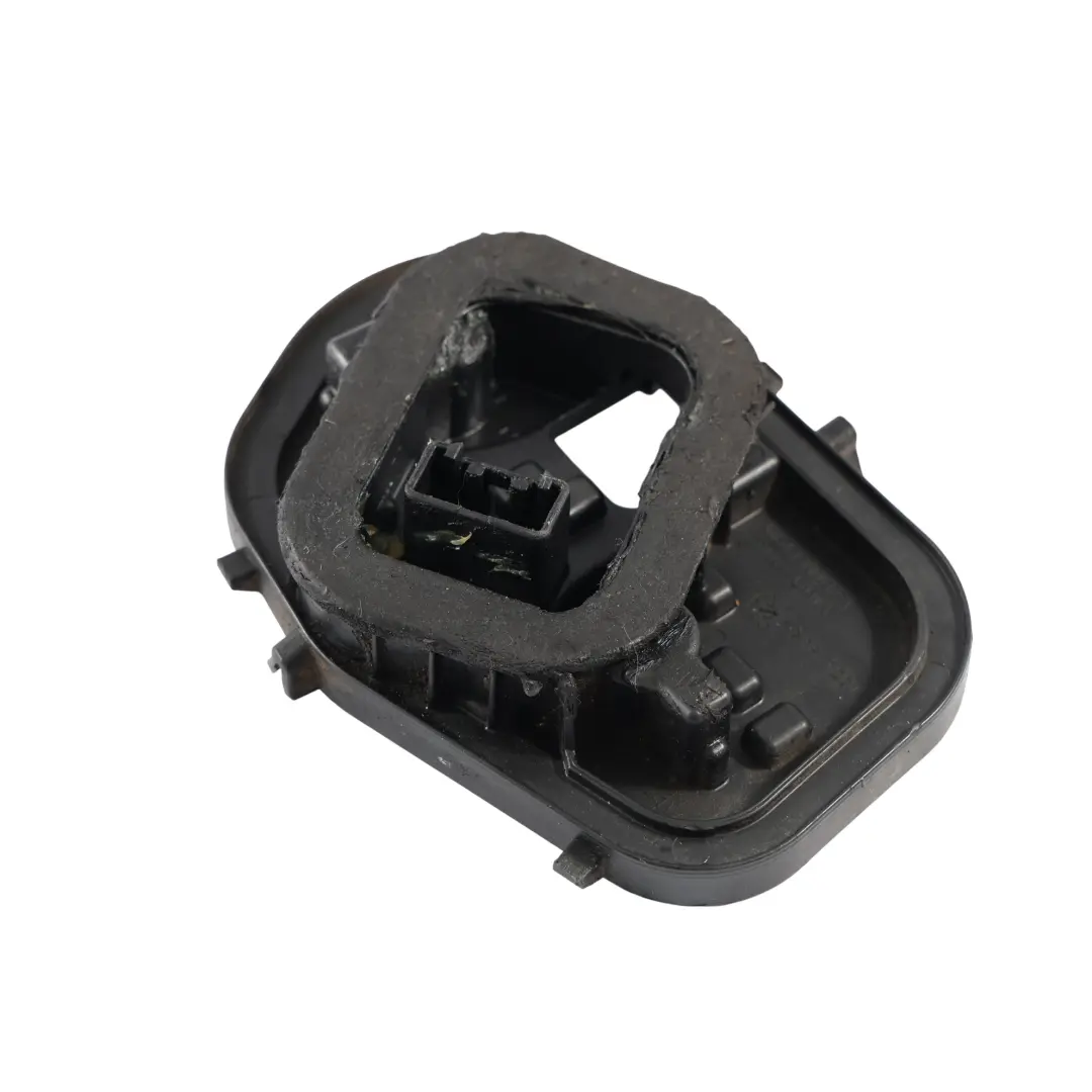 Ford C-Max MK2 Support Douille Ampoule Feu Arrière Droit - SKU AM51-13N004-EA - Numéro de pièce AM51-13N004-EA