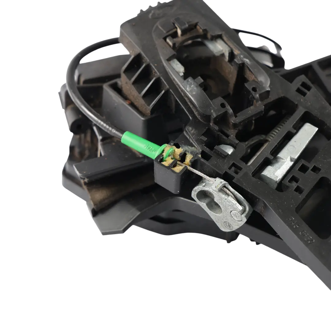 Türschloss Griff Träger Hinten Links für Ford Fiesta MK7 mit Teilenummer AM5A-R26413-BE Ford Fiesta MK7 Türschloss Griff Träger Hinten Links - SKU AM5A-R26413-BE-1 - Teilenummer AM5A-R26413-BE
