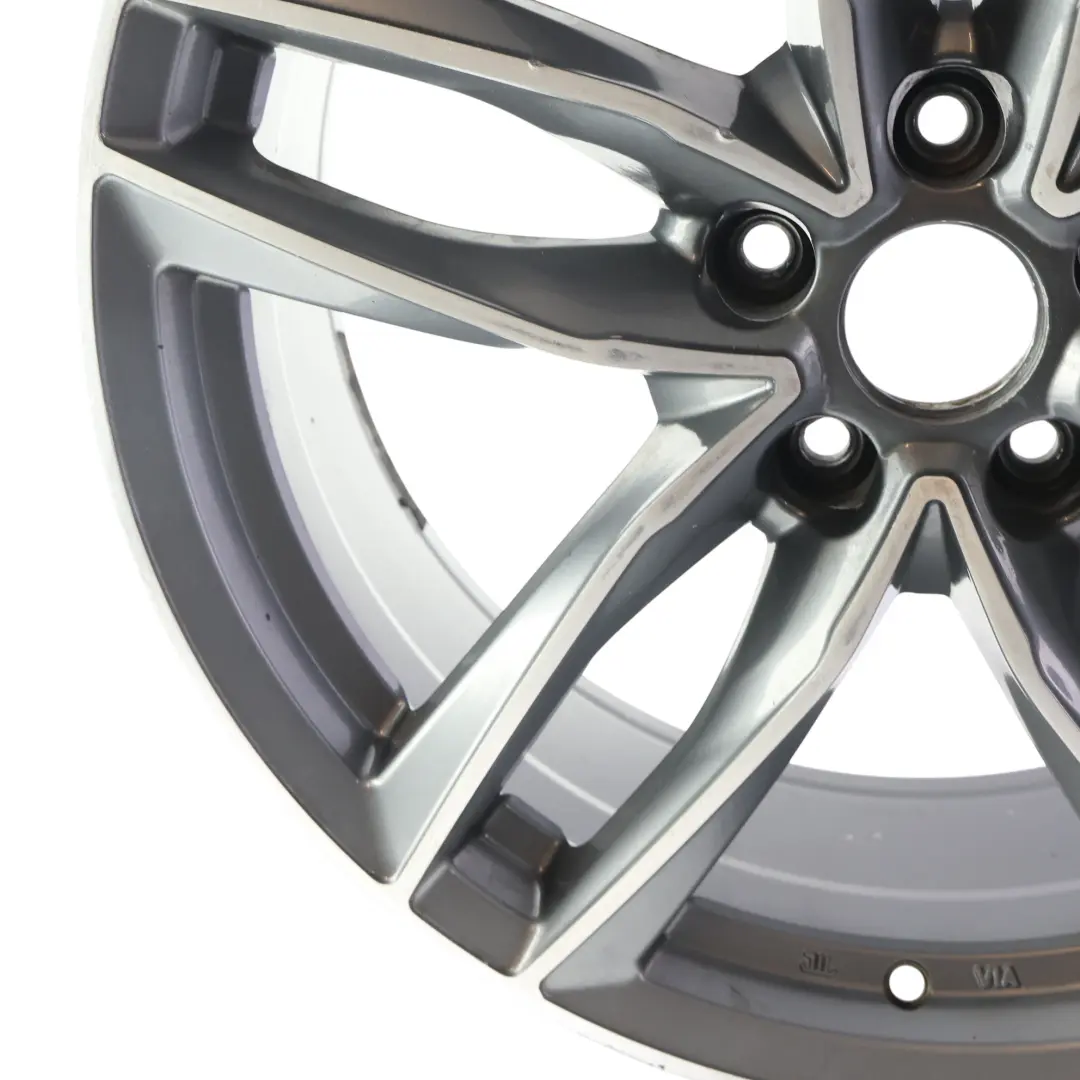 Llanta Aleación 19" 8J Bicolor Estrella Doble Radio para Unbranded con número de pieza AUDI-VIA-19 Unbranded Llanta Aleación 19" 8J Bicolor Estrella Doble Radio - SKU AUDI-VIA-19-3 - Número de pieza AUDI-VIA-19