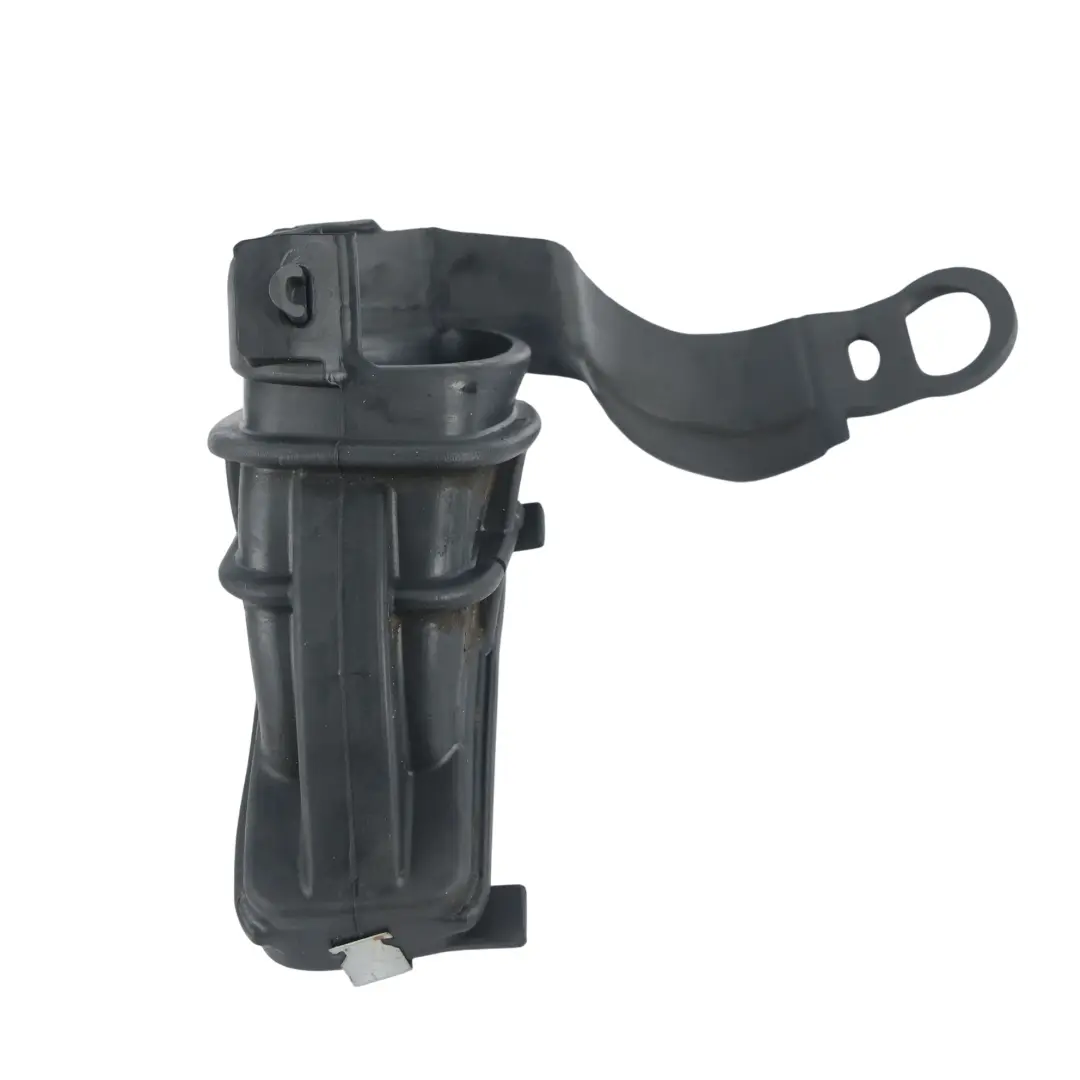 Ford Focus MK3 Ansaugschlauch Luftansaugkanal 1.6 TDCi - SKU AV61-9A675-AC - Teilenummer AV61-9A675-AC