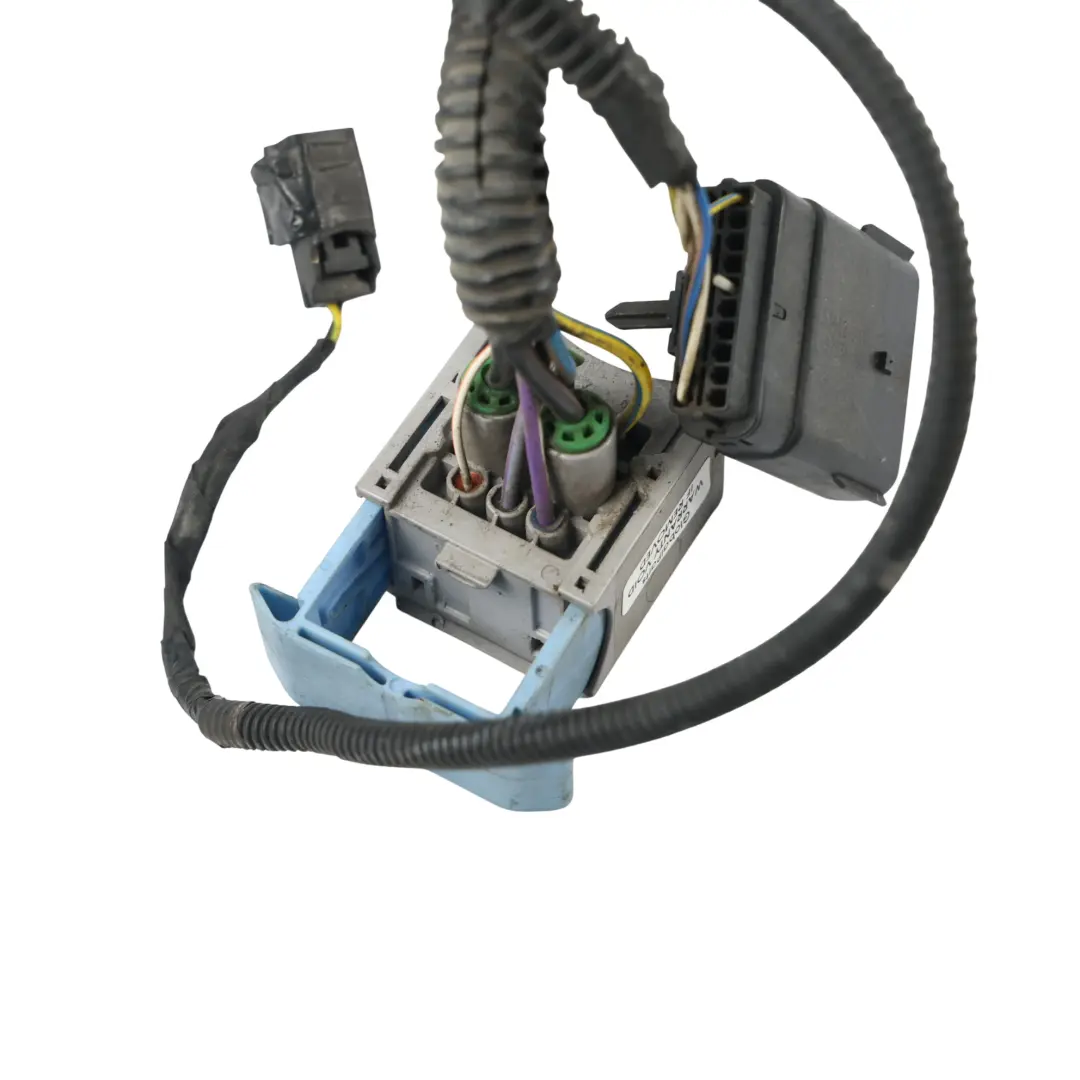 Mk2 Transit Connect Mk2 Fuse Relay Box Electrical Unit to Ford Kuga with Part number AV6T-14A067-AD Ford Kuga Mk2 Transit Connect Mk2 Fuse Relay Box Electrical Unit - SKU RHD-AV6T-14A067-AD - Part number AV6T-14A067-AD