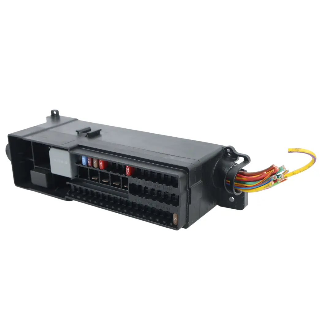 Mk3 Fuse Box Module Under Bonnet to Ford Focus with Part number AV6T-14K131-AB Ford Focus Mk3 Fuse Box Module Under Bonnet - SKU AV6T-14K131-AB - Part number AV6T-14K131-AB
