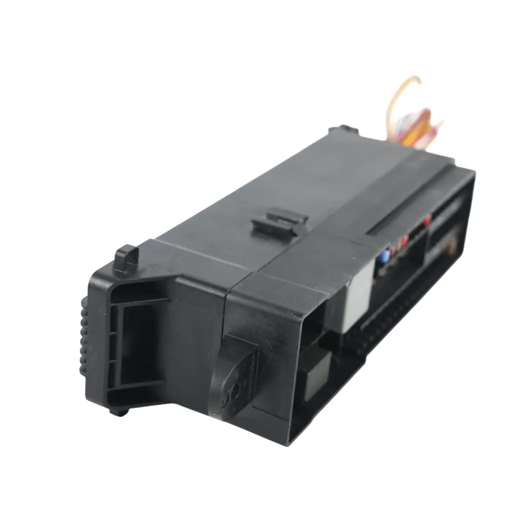 Mk3 Fuse Box Module Under Bonnet to Ford Focus with Part number AV6T-14K131-AB Ford Focus Mk3 Fuse Box Module Under Bonnet - SKU AV6T-14K131-AB - Part number AV6T-14K131-AB