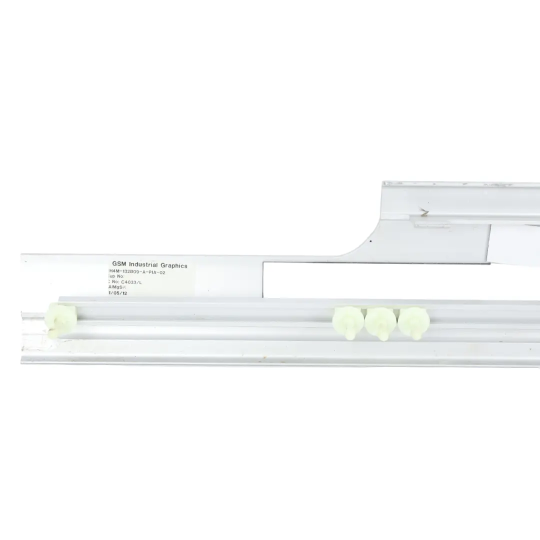 Range Rover L322 Listwa Progu Srebrna - SKU BH4M-132B09-AC - Numer Części BH4M-132B09-AC