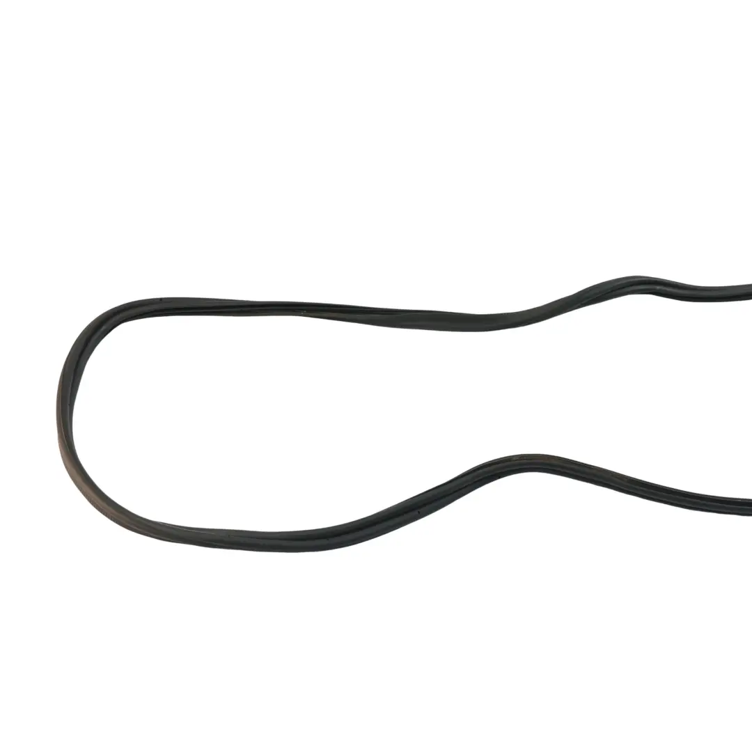 Land Rover Discovery 3 L319 Boot Tailgate Seal Gasket Rubber Rear - SKU BHK780022 - Part number BHK780022