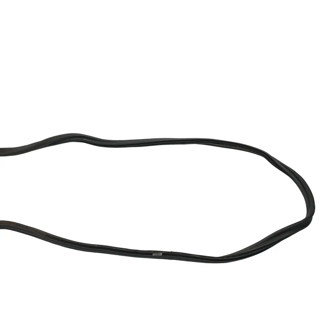 Land Rover Discovery 3 L319 Boot Tailgate Seal Gasket Rubber Rear - SKU BHK780022 - Part number BHK780022