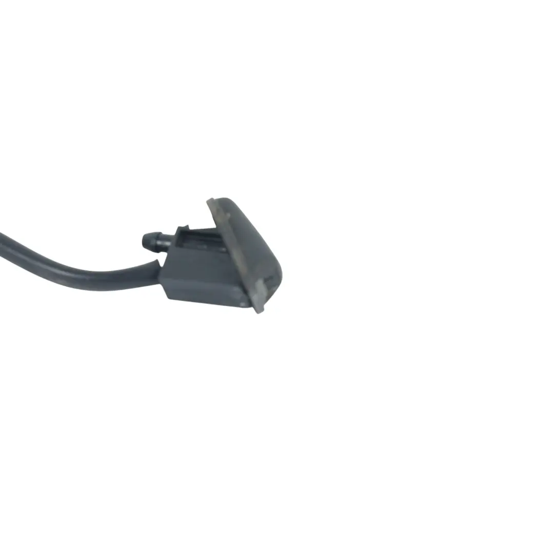 Ford Focus MK3 Buse Lave-Glace Pare-Brise Avant Chauffante - SKU BM51-17666-A - Numéro de pièce BM51-17666-A