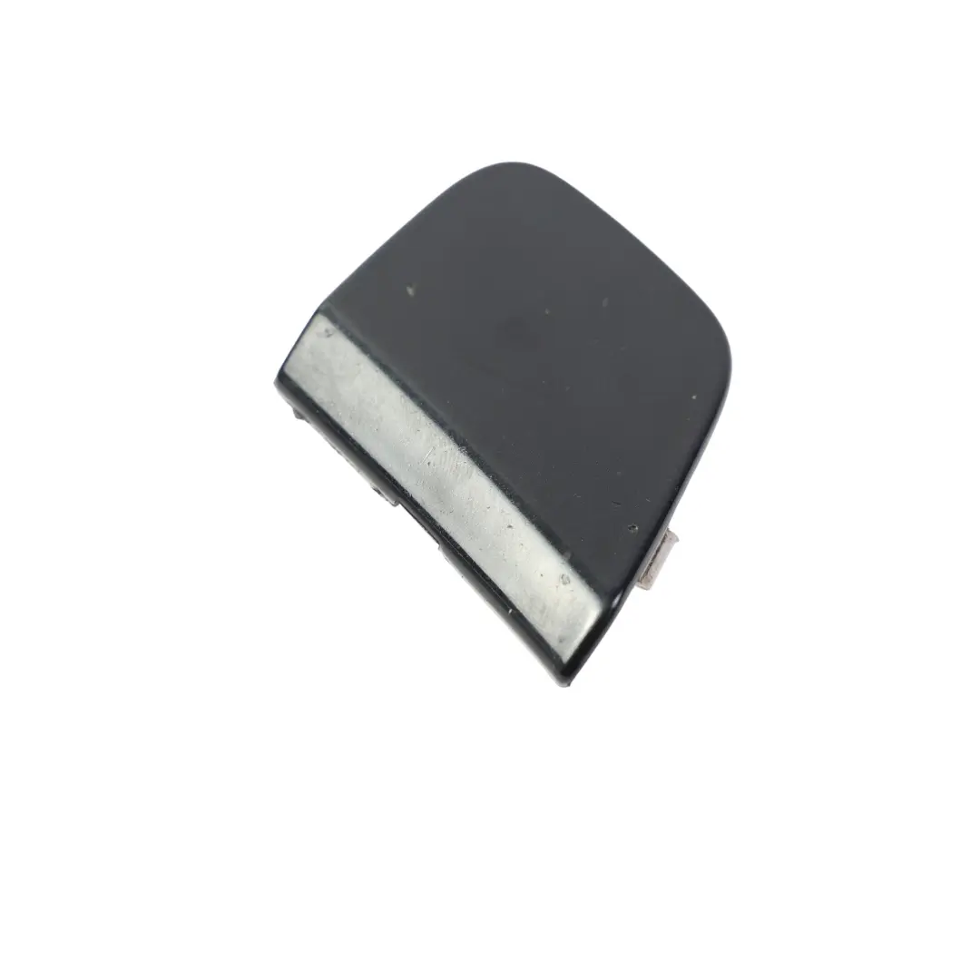 MK3 Tapa Gancho Remolque Delantero BM5117A989A Negro Panther para Ford Focus con número de pieza BM51-17A989-A Ford Focus MK3 Tapa Gancho Remolque Delantero BM5117A989A Negro Panther - SKU BM51-17A989-A-PBL - Número de pieza BM51-17A989-A