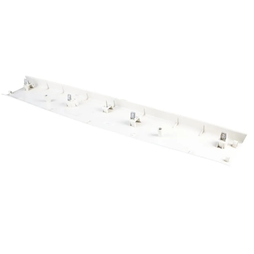 Ford Focus MK3 Garniture Couvercle Supérieur Hayon Coffre - SKU BM51-A46404-ADW - Numéro de pièce BM51-A46404-ADW