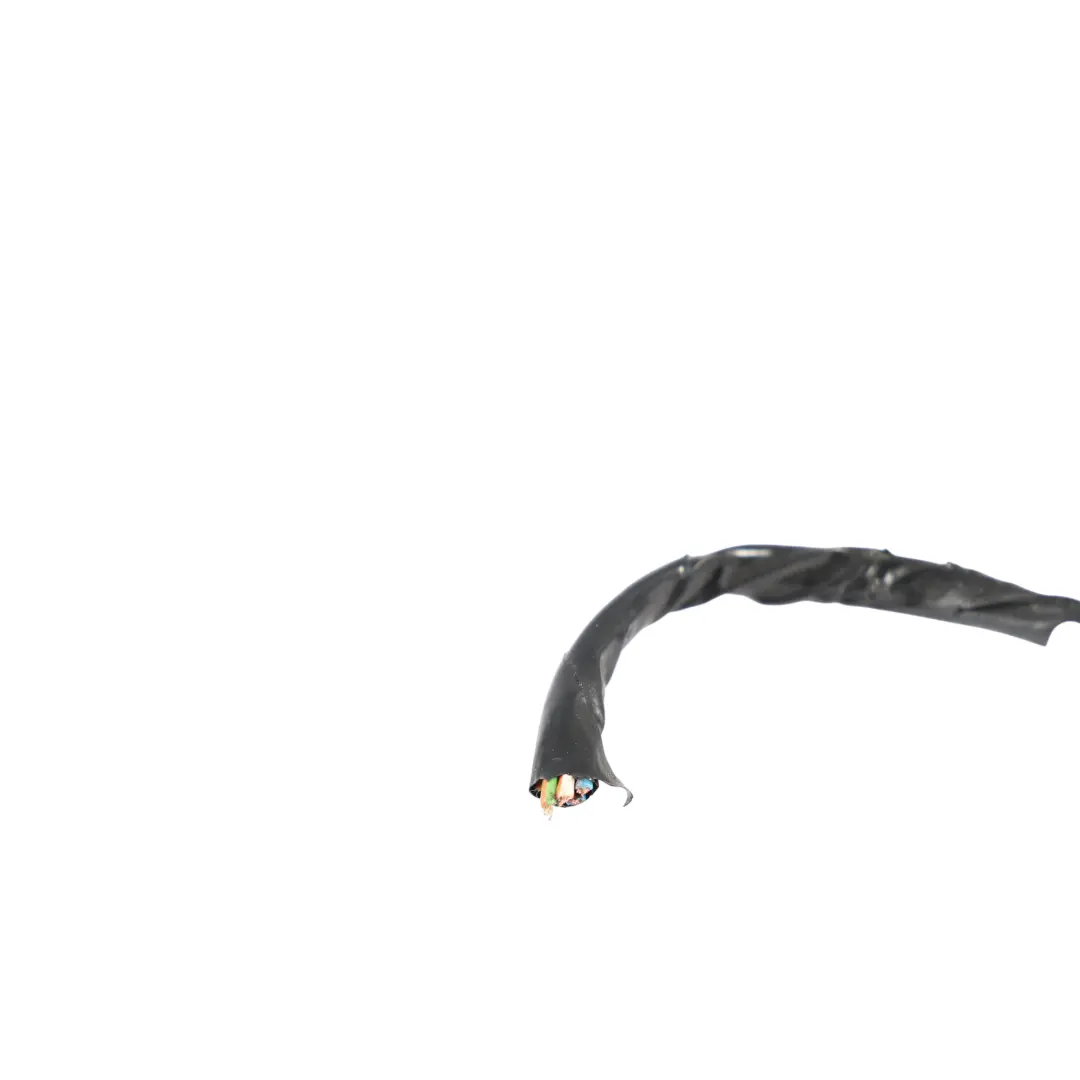 Zewnętrzna Prawa Wiązka Lampy Tylnej do Ford Fiesta Mk7 o numerze C1BB-13404-AD Ford Fiesta Mk7 Zewnętrzna Prawa Wiązka Lampy Tylnej - SKU C1BB-13404-AD-2 - Numer Części C1BB-13404-AD