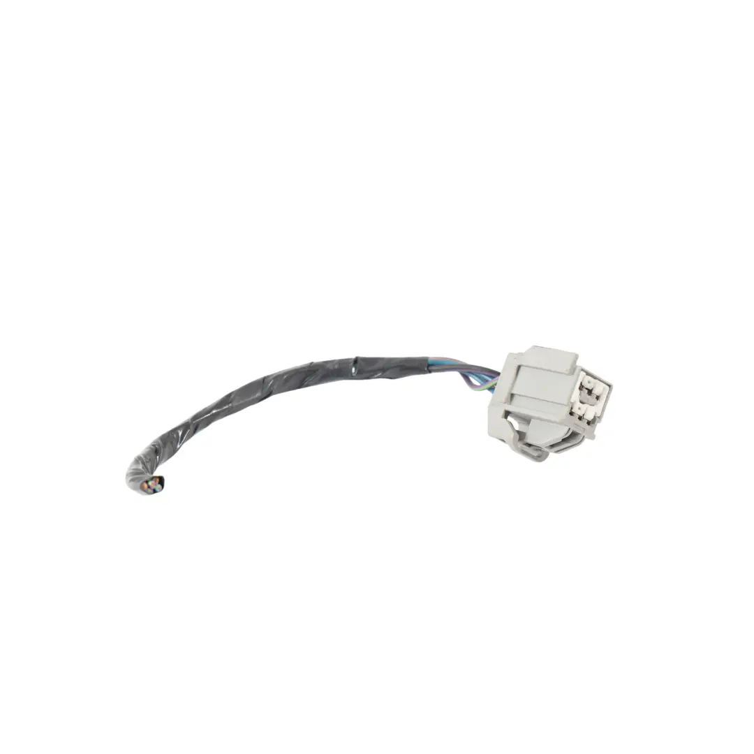 Ford Fiesta Mk7 Wtyczka Gniazdo Lampy Tylnej Zewnętrznej Lewe - SKU C1BB-13405-AD-2 - Numer Części C1BB-13405-AD
