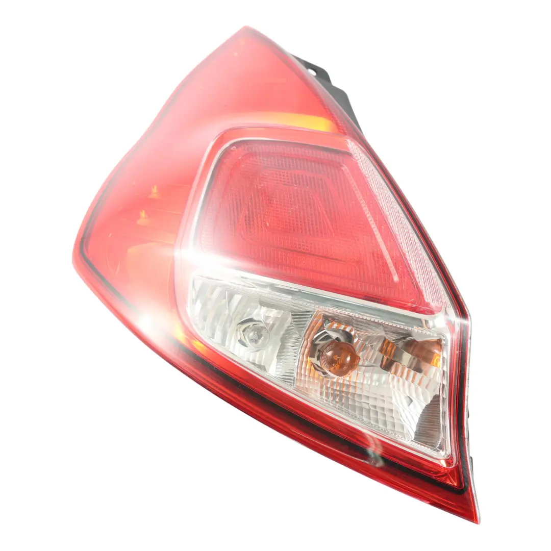 Feu Arrière Extérieur Gauche pour Ford Fiesta MK7 à propos du numéro de pièce C1BB-13405-AD Ford Fiesta MK7 Feu Arrière Extérieur Gauche - SKU C1BB-13405-AD - Numéro de pièce C1BB-13405-AD
