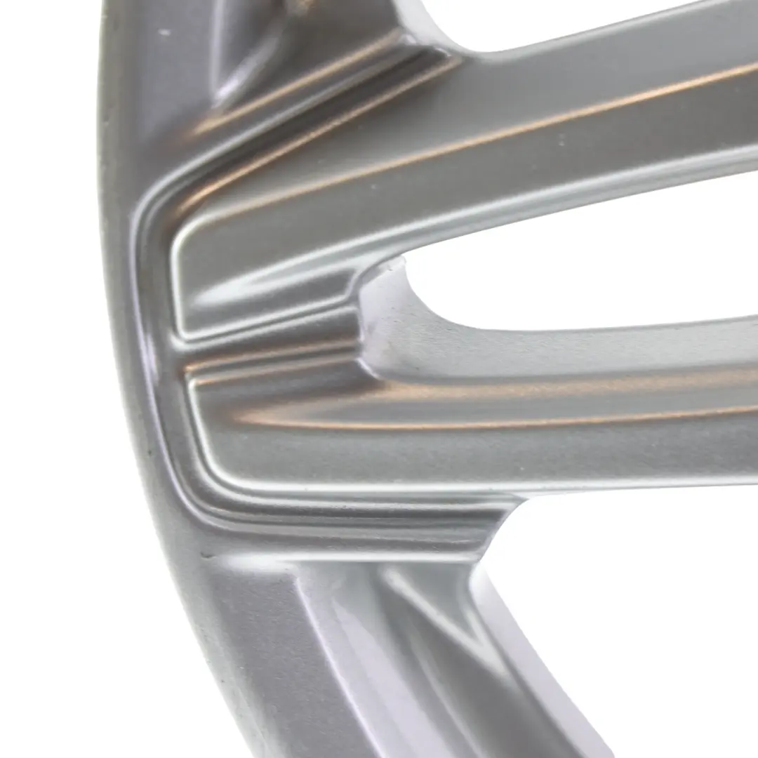 Srebrna Felga Aluminiowa 15" 6J ET:47.5 do Ford Fiesta Mk7 o numerze C1BC-1007-BB Ford Fiesta Mk7 Srebrna Felga Aluminiowa 15" 6J ET:47.5 - SKU C1BC-1007-BB-3 - Numer Części C1BC-1007-BB