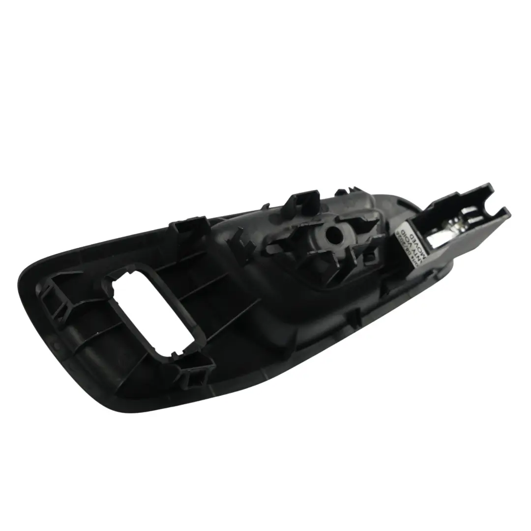C520 Manija Puerta Interior Delantera Izquierda para Ford Kuga con número de pieza CJ54-R22601-BCW Ford Kuga C520 Manija Puerta Interior Delantera Izquierda - SKU CJ54-R22601-BCW - Número de pieza CJ54-R22601-BCW