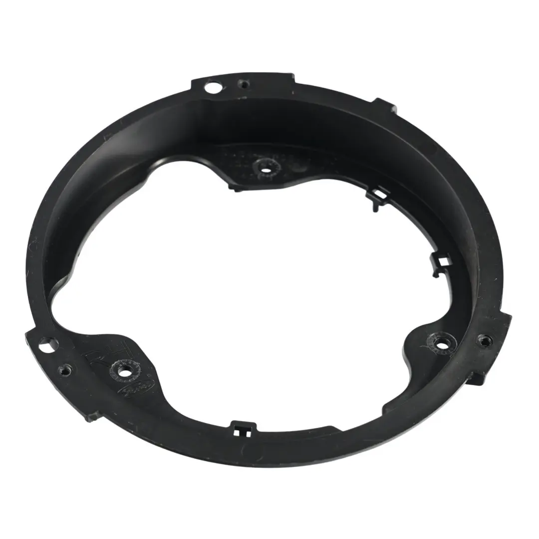 C520 Soporte Altavoz Puerta Trasera Derecha para Ford Kuga con número de pieza CJ54-S20346-AC Ford Kuga C520 Soporte Altavoz Puerta Trasera Derecha - SKU CJ54-S20346-AC - Número de pieza CJ54-S20346-AC