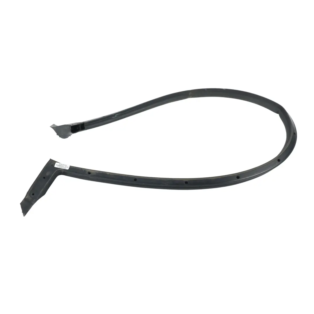 Land Rover Range Rover L322 Luggage Compartment Center Tailgate Seal - SKU CKE000012 - Part number CKE000012