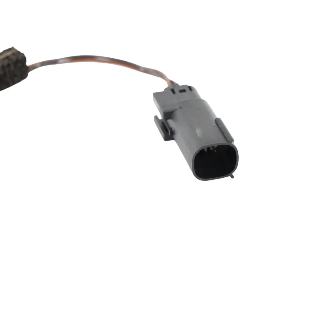 Mk2 C520 Tylna Wewnętrzna Lampa LED Prawa do Ford Kuga o numerze CV44-13A602-BF Ford Kuga Mk2 C520 Tylna Wewnętrzna Lampa LED Prawa - SKU CV44-13A602-BF - Numer Części CV44-13A602-BF