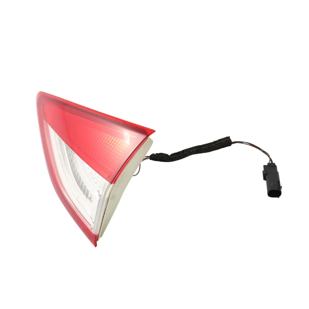 Ford Kuga Mk2 C520 Tylna Wewnętrzna Lampa LED Prawa - SKU CV44-13A602-BF - Numer Części CV44-13A602-BF