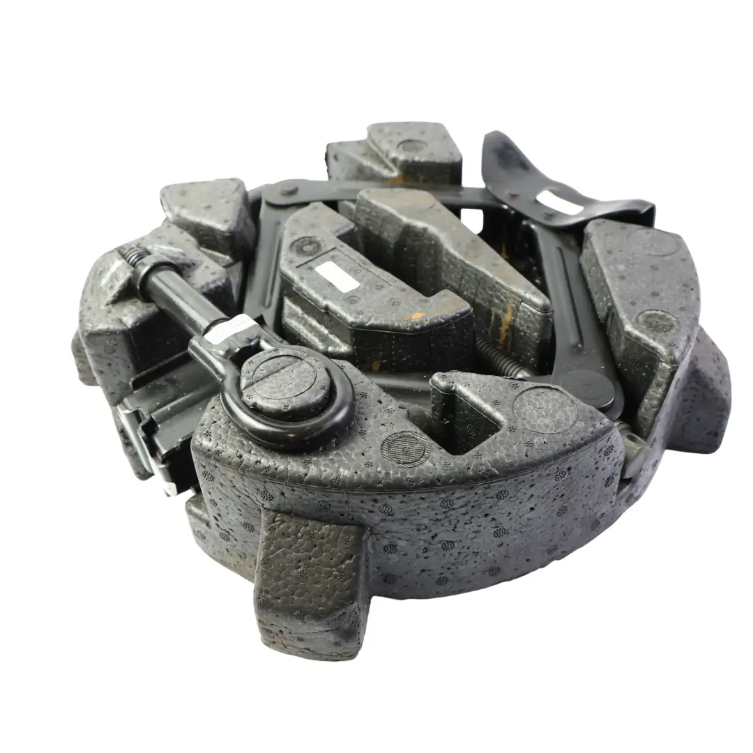 Mk2 C520 Kit De Herramientas Gato De Remolque De Rueda para Ford Kuga con número de pieza CV44-17009-AA Ford Kuga Mk2 C520 Kit De Herramientas Gato De Remolque De Rueda - SKU CV44-17009-AA - Número de pieza CV44-17009-AA