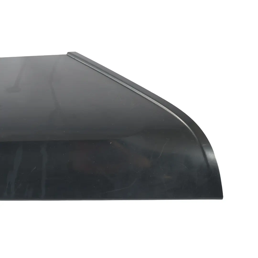 Moldura Panel Pilar D Trasero Derecho para Range Rover Sport L320 con número de pieza DDG000165PNP Range Rover Sport L320 Moldura Panel Pilar D Trasero Derecho - SKU DDG000165PNP - Número de pieza DDG000165PNP