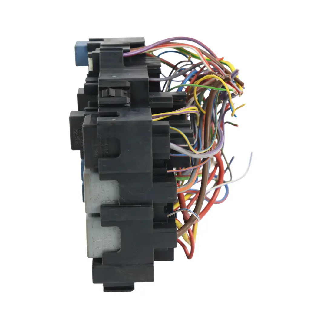 Fuse Box Control Unit Module to Ford Fiesta Mk7 Engine with Part number E1BT-14K012-PDB Ford Fiesta Mk7 Engine Fuse Box Control Unit Module - SKU E1BT-14K012-PDB - Part number E1BT-14K012-PDB