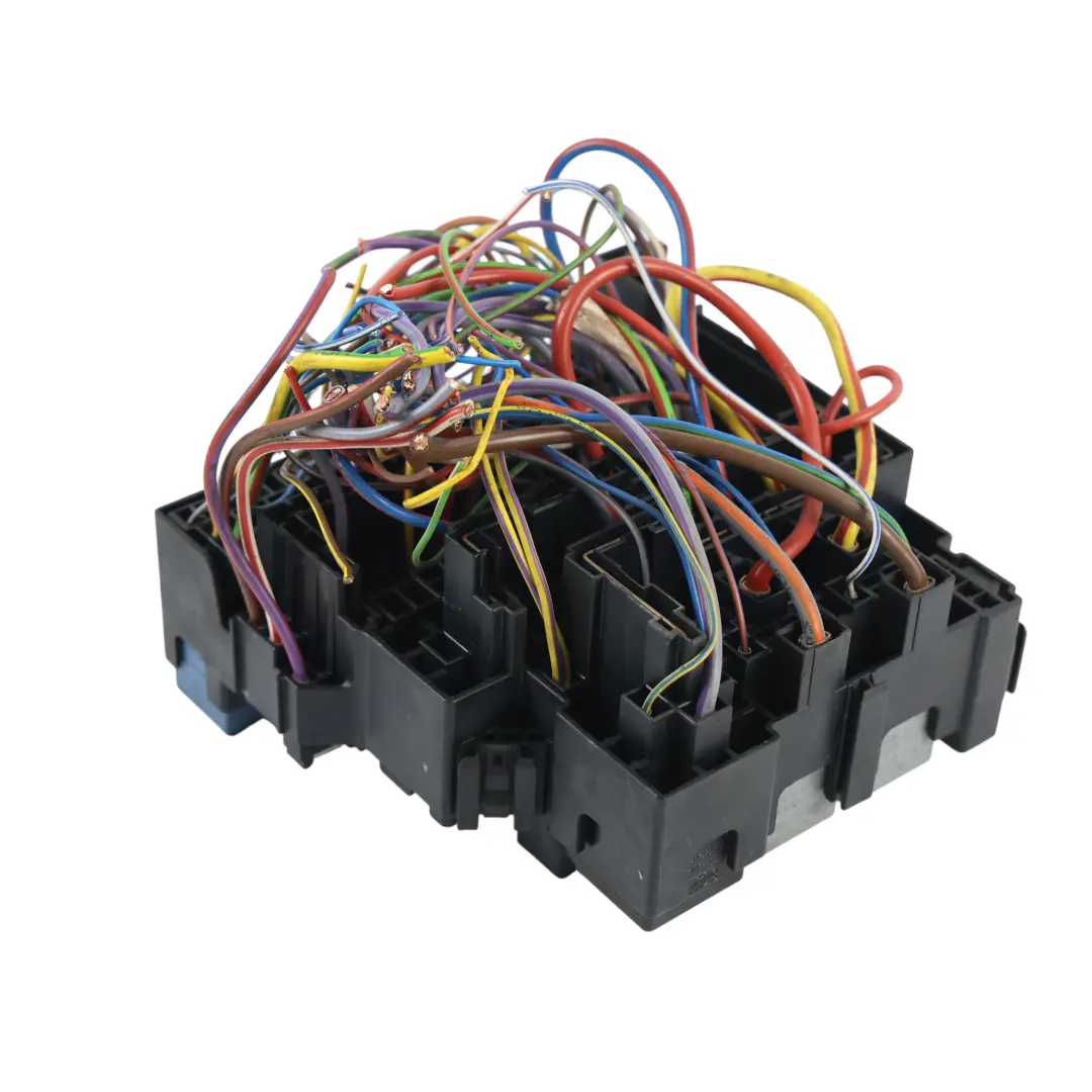 Fuse Box Control Unit Module to Ford Fiesta Mk7 Engine with Part number E1BT-14K012-PDB Ford Fiesta Mk7 Engine Fuse Box Control Unit Module - SKU E1BT-14K012-PDB - Part number E1BT-14K012-PDB