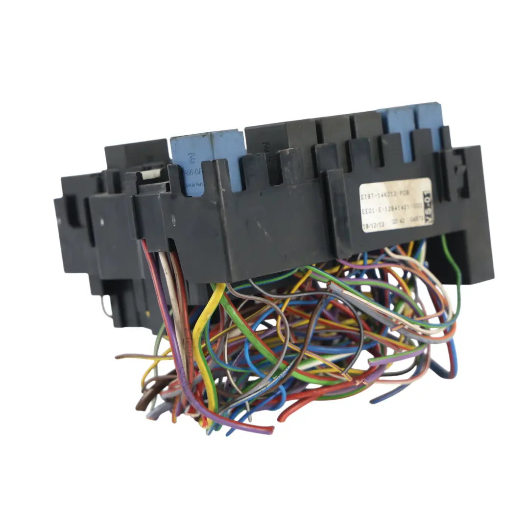 Fuse Box Control Unit Module to Ford Fiesta Mk7 Engine with Part number E1BT-14K012-PDB Ford Fiesta Mk7 Engine Fuse Box Control Unit Module - SKU E1BT-14K012-PDB - Part number E1BT-14K012-PDB