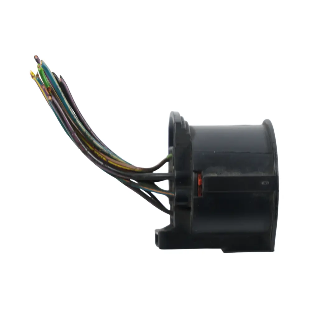 Headlight Plug Socket Front Right O/S to Land Rover Discovery L550 with Part number FK72-13W029-AD Land Rover Discovery L550 Headlight Plug Socket Front Right O/S - SKU FK72-13W029-AD-2 - Part number FK72-13W029-AD