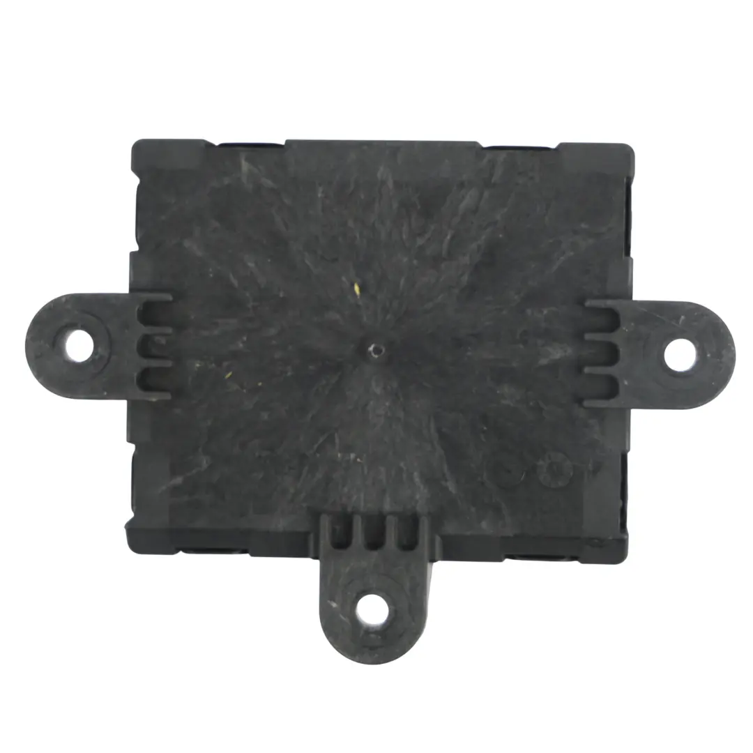 Moduł Sterownik Drzwi Lewy do Land Rover Discovery Sport L550 o numerze FK72-14D618-BF Land Rover Discovery Sport L550 Moduł Sterownik Drzwi Lewy - SKU FK72-14D618-BF - Numer Części FK72-14D618-BF