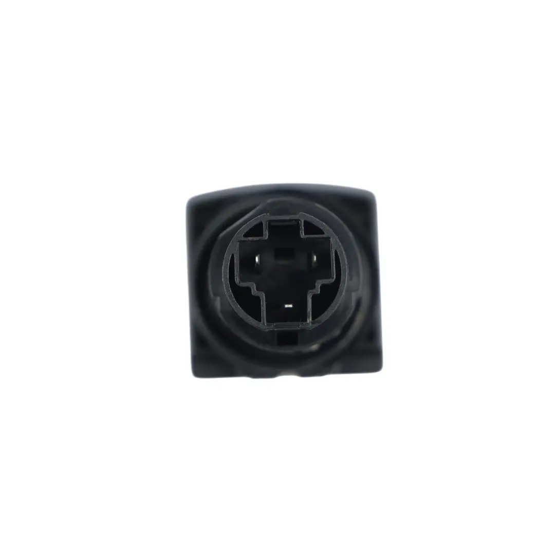 Gniazdo Ładowarka USB 5V do Land Rover Discovery Sport L550 o numerze FK72-19010-BA Land Rover Discovery Sport L550 Gniazdo Ładowarka USB 5V - SKU FK72-19010-BA - Numer Części FK72-19010-BA