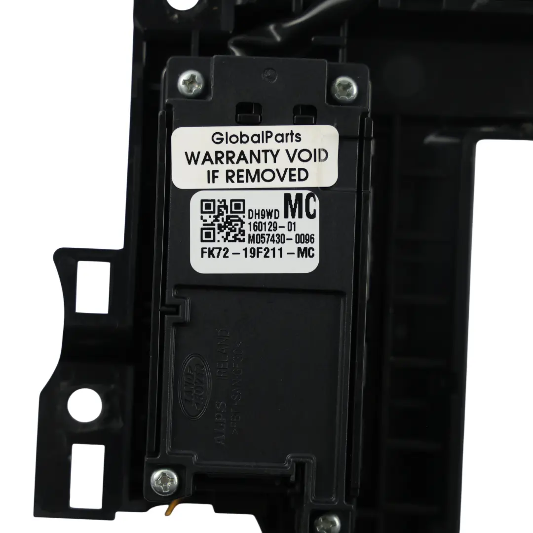 Navi Bildschirm Blende Zierleiste für Land Rover Discovery Sport L550 mit Teilenummer FK72-19F211-MC Land Rover Discovery Sport L550 Navi Bildschirm Blende Zierleiste - SKU FK72-19F211-MC - Teilenummer FK72-19F211-MC