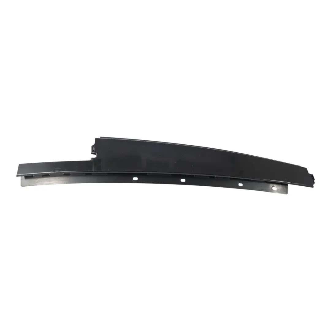 Land Rover Discovery L550 Garniture Montant Vitre Arrière Gauche FK72255A81AA - SKU FK72-255A81-AA - Numéro de pièce FK72-255A81-AA