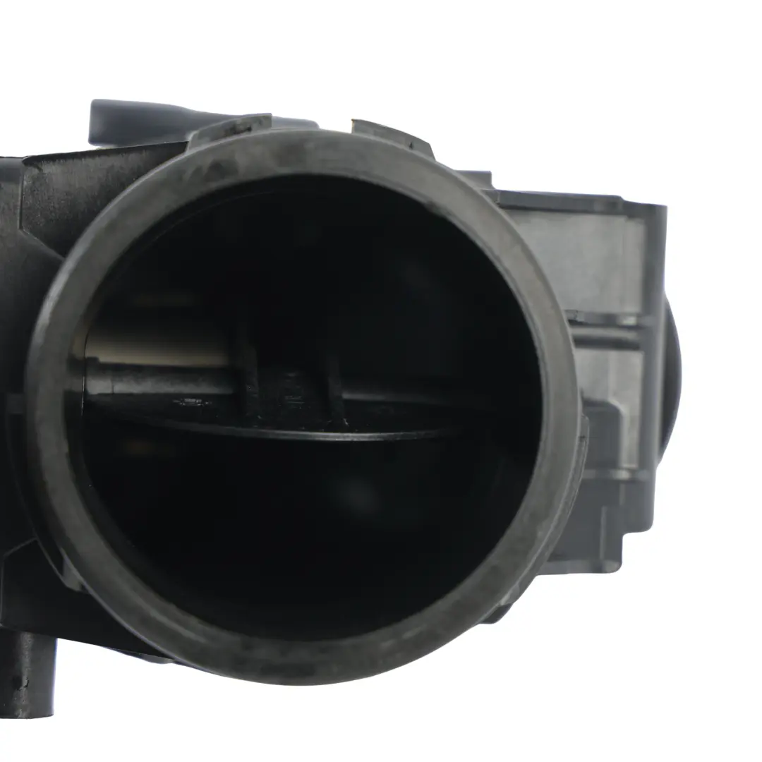 Throttle Body Air Intake 3.0 SDV6 to Range Rover Sport L494 with Part number FPLQ-9L444-BB Range Rover Sport L494 Throttle Body Air Intake 3.0 SDV6 - SKU FPLQ-9L444-BB - Part number FPLQ-9L444-BB