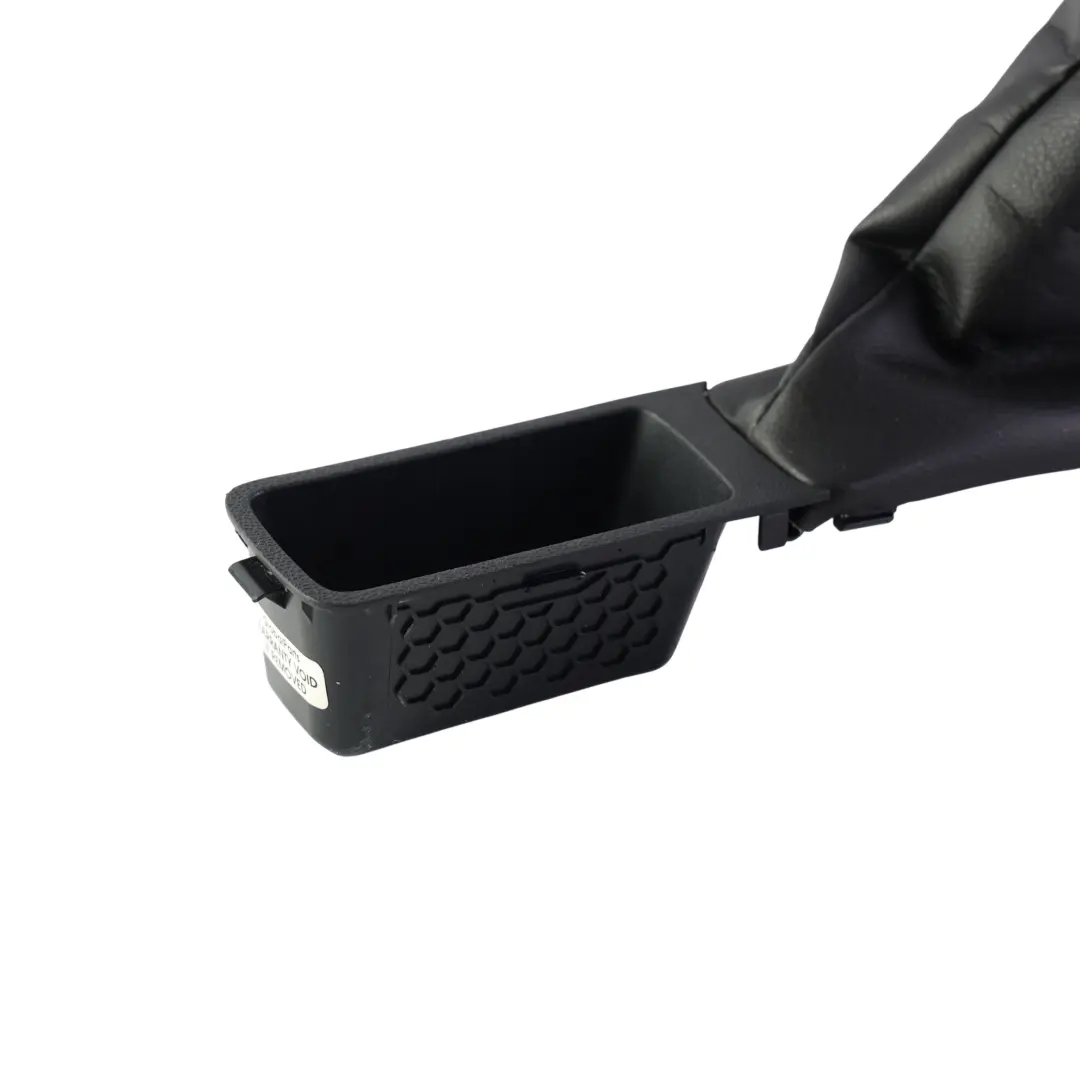 MK8 Copertura Leva Freno a Mano Trim H1BB-A044L49-AEW per Ford Puma Fiesta con numero di parte 2377172 Ford Puma Fiesta MK8 Copertura Leva Freno a Mano Trim H1BB-A044L49-AEW - SKU 2377172 - Numero di parte 2377172