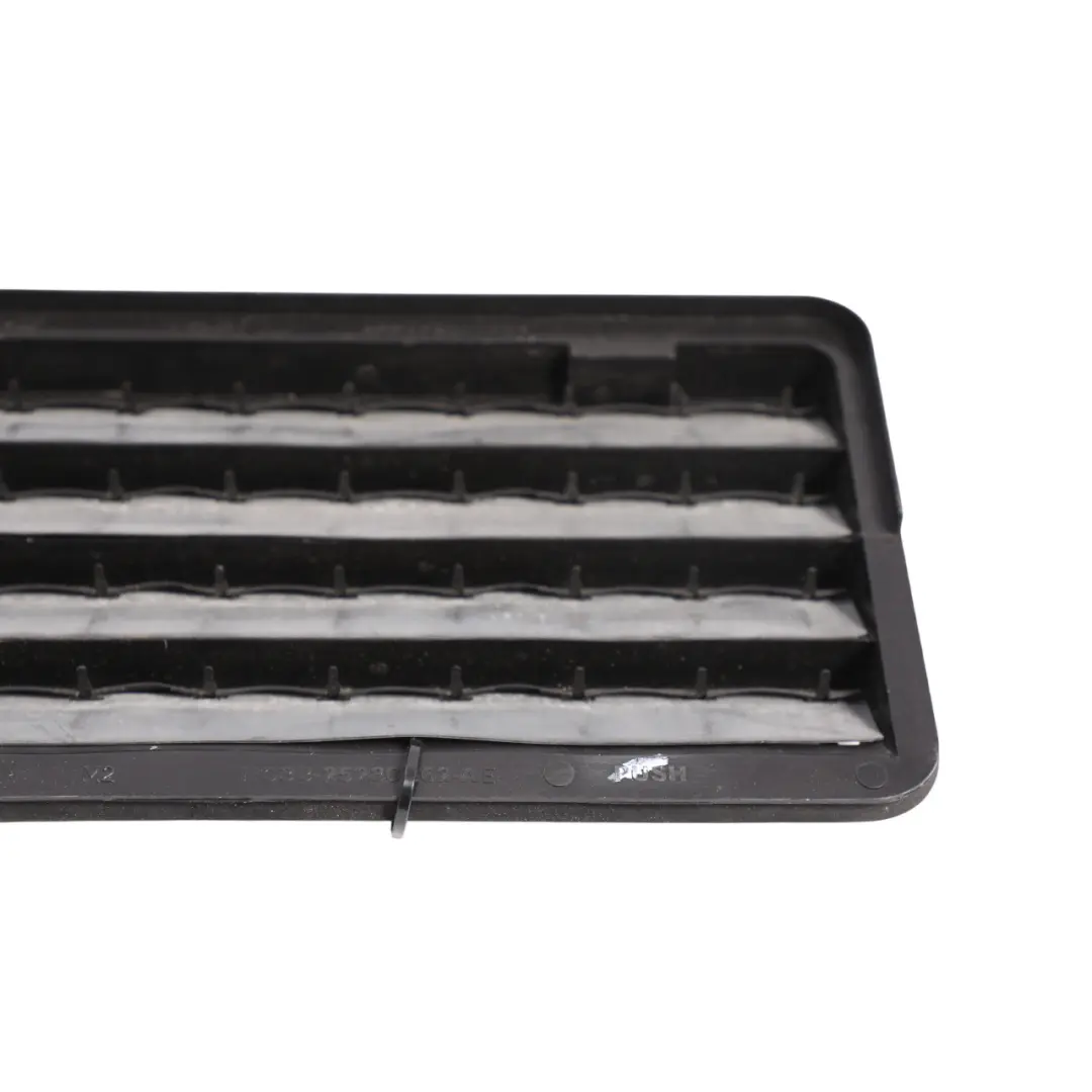 Volkswagen Amarok Mk2 Ford Ranger Rear Body Outer Air Vent - SKU HC3B-25280B62-AE - Part number HC3B-25280B62-AE