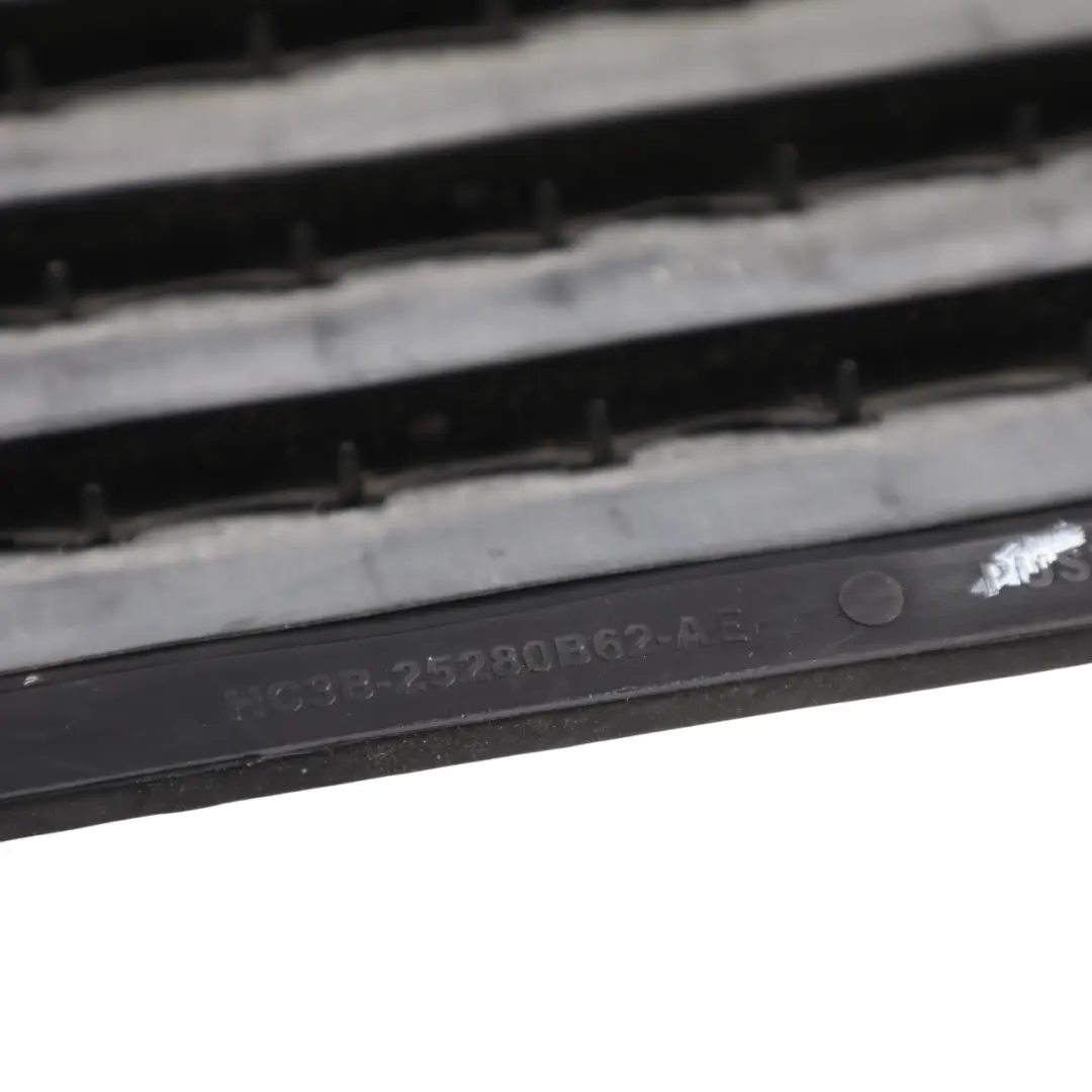 Volkswagen Amarok Mk2 Ford Ranger Rear Body Outer Air Vent - SKU HC3B-25280B62-AE - Part number HC3B-25280B62-AE