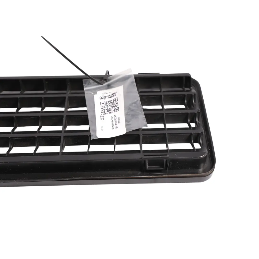 Volkswagen Amarok Mk2 Ford Ranger Rear Body Outer Air Vent - SKU HC3B-25280B62-AE - Part number HC3B-25280B62-AE