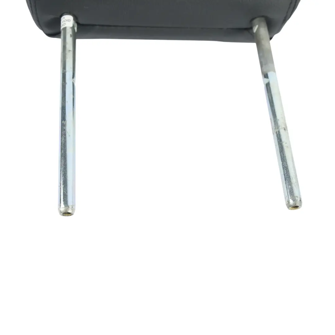 Headrest Left Right Black Leather HLH500900PVJ to Land Rover Discovery 3 L319 Rear with Part number HLH500890PVJ Land Rover Discovery 3 L319 Rear Headrest Left Right Black Leather HLH500900PVJ - SKU HLH500890PVJ - Part number HLH500890PVJ