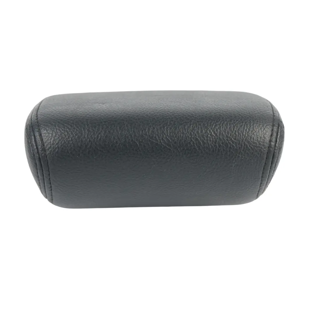 Headrest Centre Black Leather to Land Rover Discovery 3 L319 Rear with Part number HLH500900PVJ Land Rover Discovery 3 L319 Rear Headrest Centre Black Leather - SKU HLH500900PVJ - Part number HLH500900PVJ
