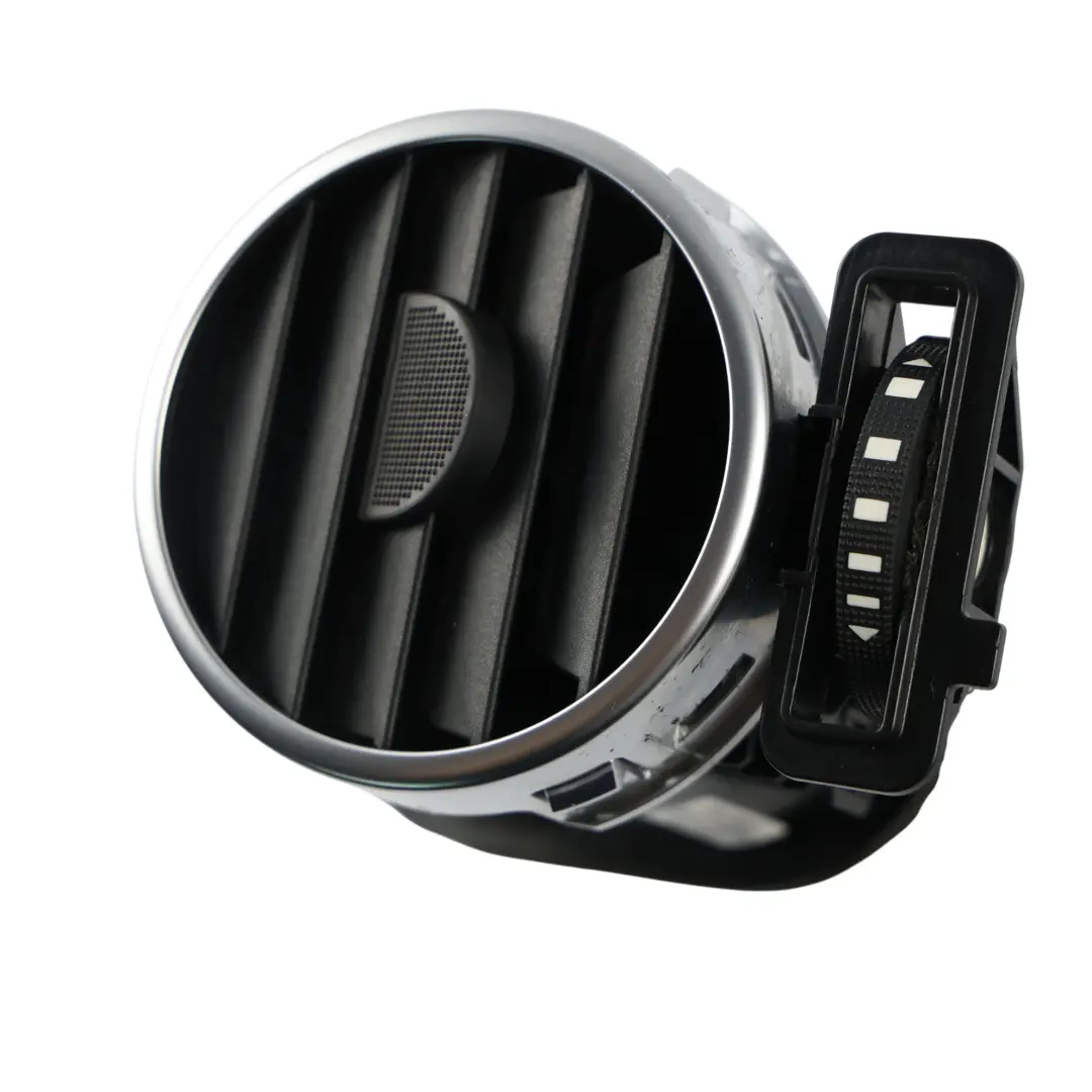 Land Rover Discovery 3 L319 Dashboard Air Vent Centre Left N/S - SKU JBD500150 - Part number JBD500150