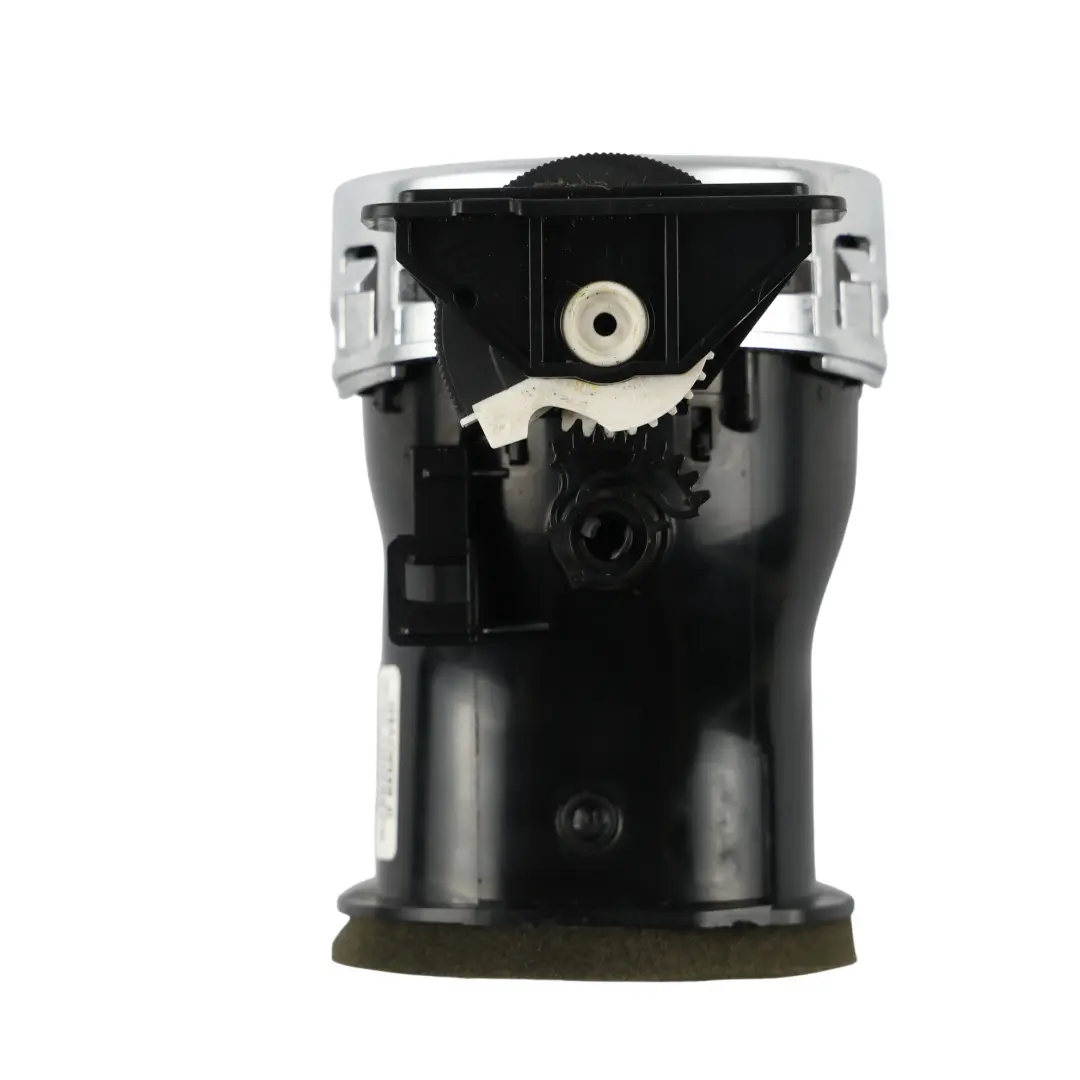 Dashboard Air Vent Centre Left N/S to Land Rover Discovery 3 L319 with Part number JBD500150 Land Rover Discovery 3 L319 Dashboard Air Vent Centre Left N/S - SKU JBD500150 - Part number JBD500150