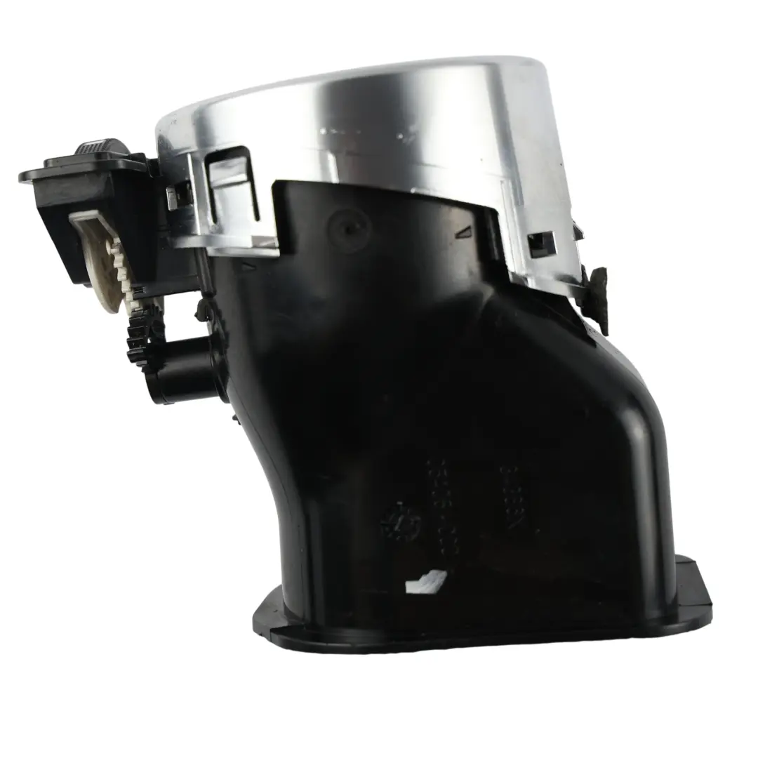Dashboard Air Vent Centre Left N/S to Land Rover Discovery 3 L319 with Part number JBD500150 Land Rover Discovery 3 L319 Dashboard Air Vent Centre Left N/S - SKU JBD500150 - Part number JBD500150