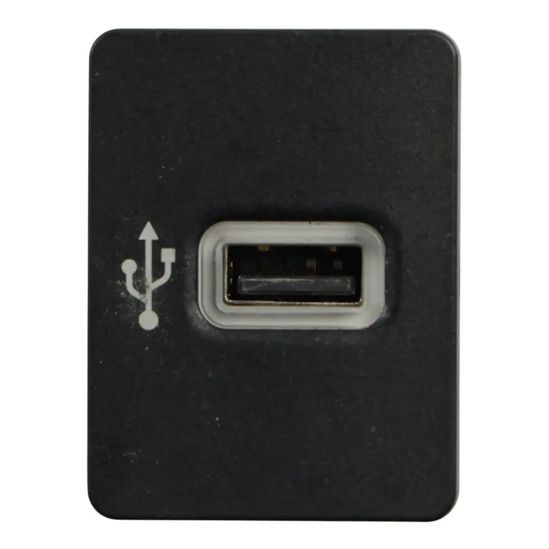Ford Transit Custom USB Auxiliary Anschluss Buchse Stecker - SKU JK2T-14F014-AB - Teilenummer JK2T-14F014-AB