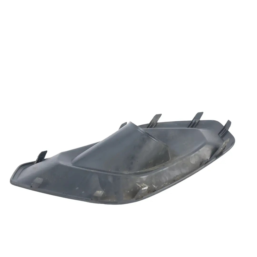 Copertura Fendinebbia Anteriore Destra per Ford Transit Courier con numero di parte JT76-19952-AAW Ford Transit Courier Copertura Fendinebbia Anteriore Destra - SKU JT76-19952-AAW - Numero di parte JT76-19952-AAW
