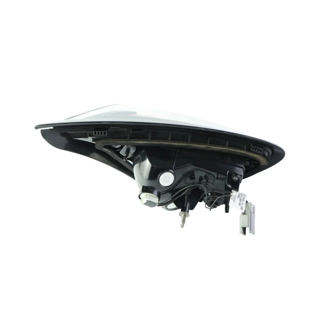 Lampa Tylna Klapy Bagażnika Prawa L1TB-13A602-AD do Ford Puma St Cf7 o numerze L1TB13A602AD Ford Puma St Cf7 Lampa Tylna Klapy Bagażnika Prawa L1TB-13A602-AD - SKU L1TB13A602AD - Numer Części L1TB13A602AD