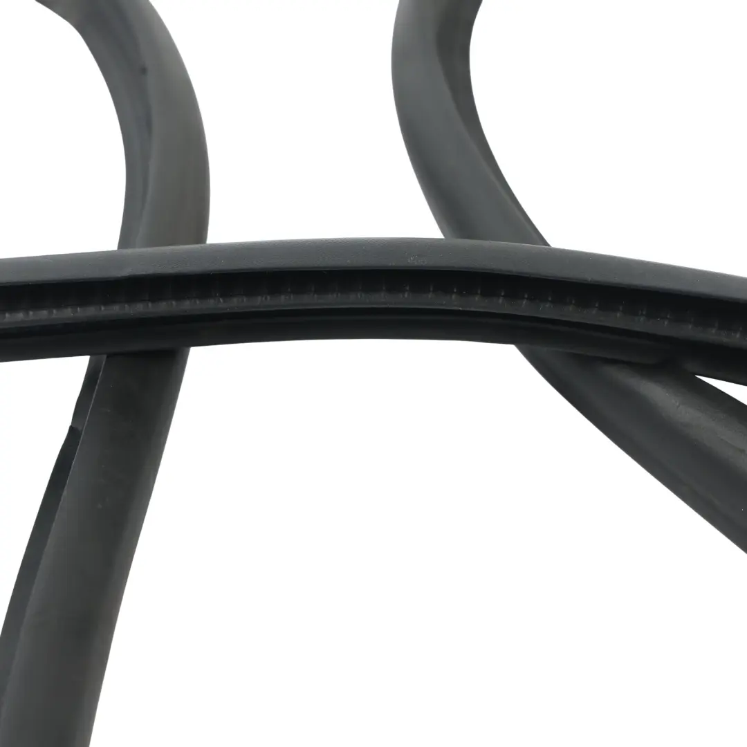 Mk2 5Dr Front Door Seal Gasket Weather Strip Right O/S L1TB-S20708-AC to Ford Puma with Part number L1TBS20708AC Ford Puma Mk2 5Dr Front Door Seal Gasket Weather Strip Right O/S L1TB-S20708-AC - SKU L1TBS20708AC - Part number L1TBS20708AC