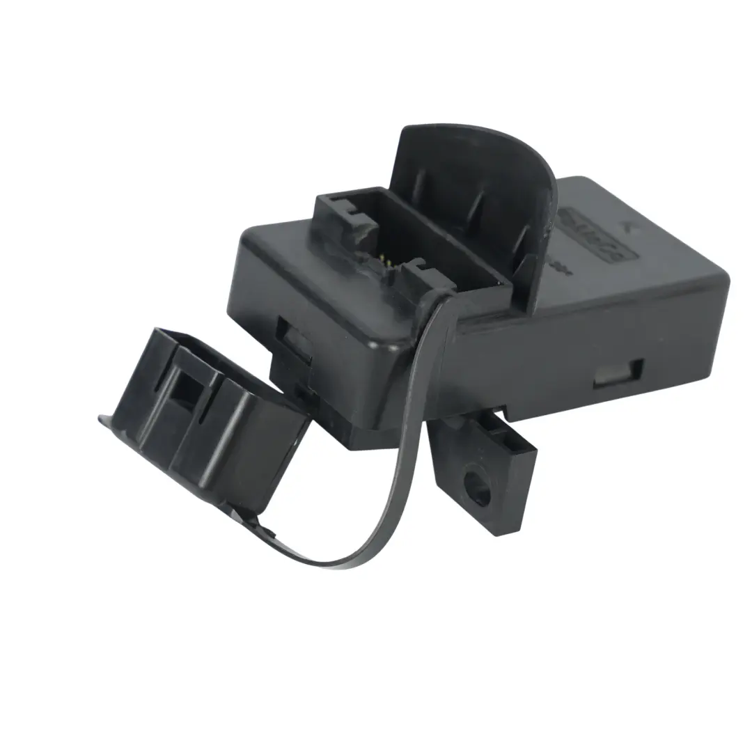 Ford Puma ST CF7 Connecteur Port Module Smart Data Link L1TT-14F642-AK - SKU L1TT14F642AK - Numéro de pièce L1TT14F642AK