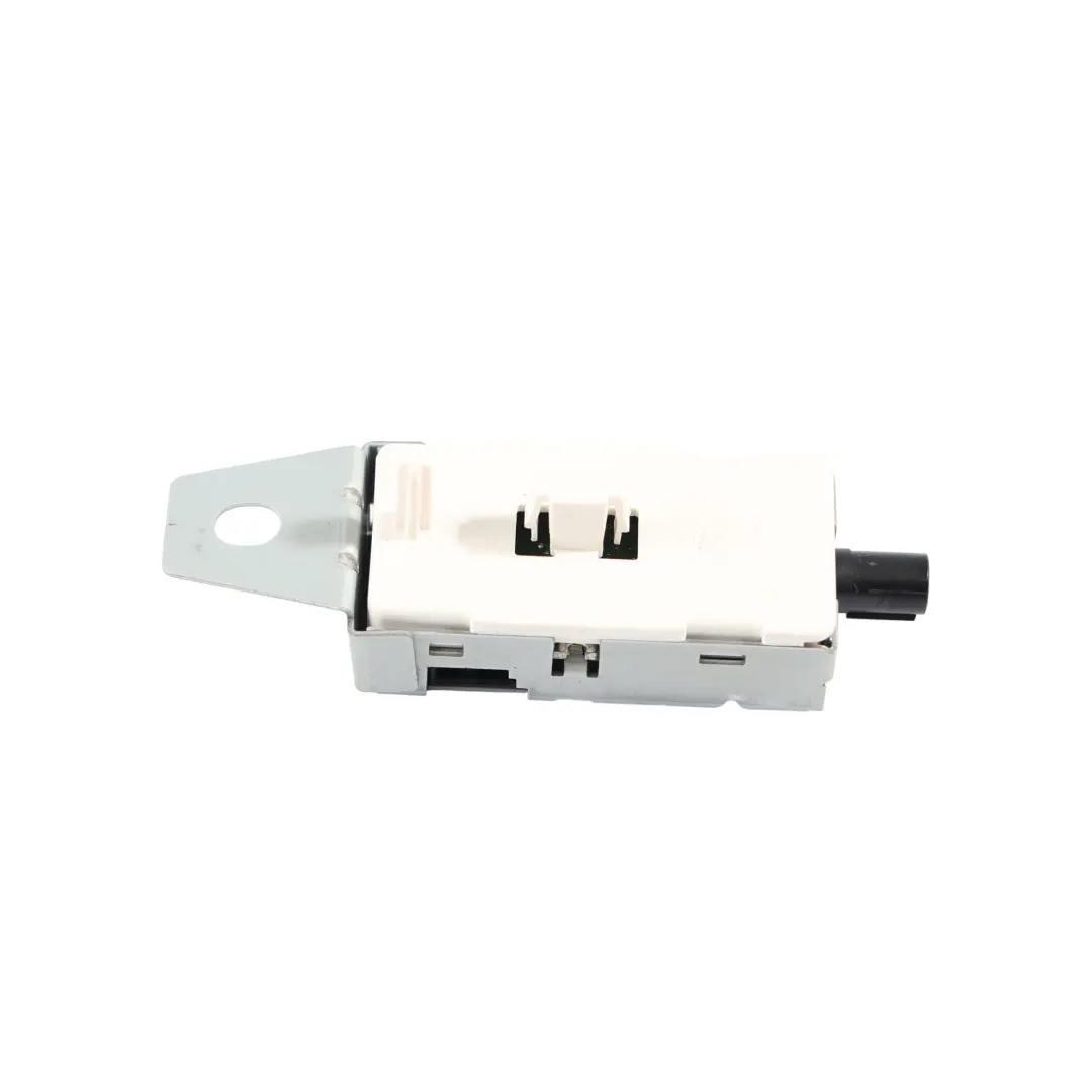 Mk1 ST Rear Tailgate Antenna Amplifier Module to Ford Puma with Part number LCPT-18C847-EC Ford Puma Mk1 ST Rear Tailgate Antenna Amplifier Module - SKU LCPT18C847EC - Part number LCPT-18C847-EC