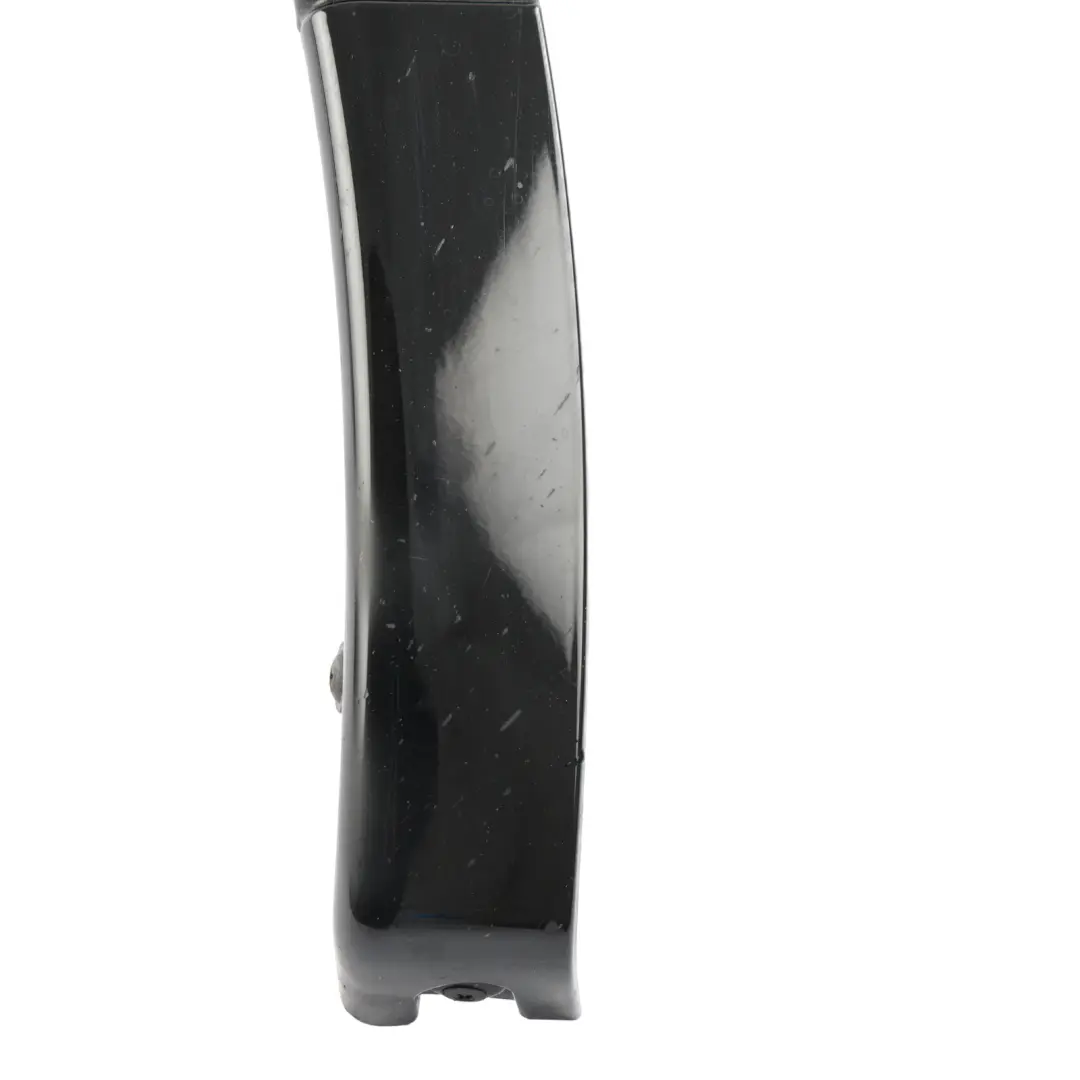 Land Rover Discovery L550 Wheel Arch Trim Rear Left N/S Santorini Black - 820 - SKU LK72-290E23-AB-SAB - Part number LK72-290E23-AB